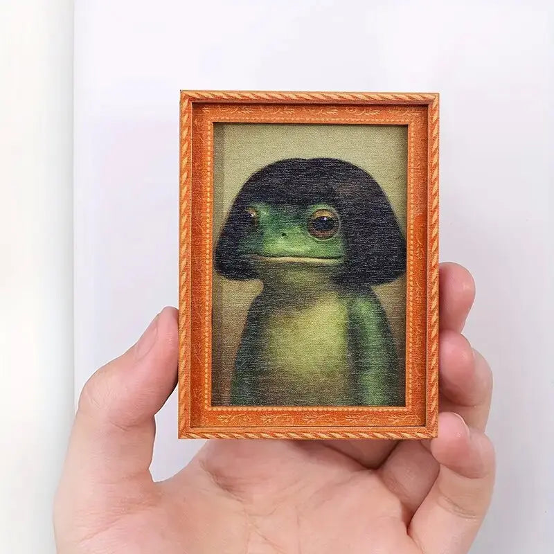 1 Count Funny Frog Magnet, Mini Fridge Magnet with Green Frog & Haircut Design, Modern Kitchen Decor, Durable Wood Construction for Refrigerator, Fridge, Refrigerator Decorating Magnet, Decorative Fridge Magnets