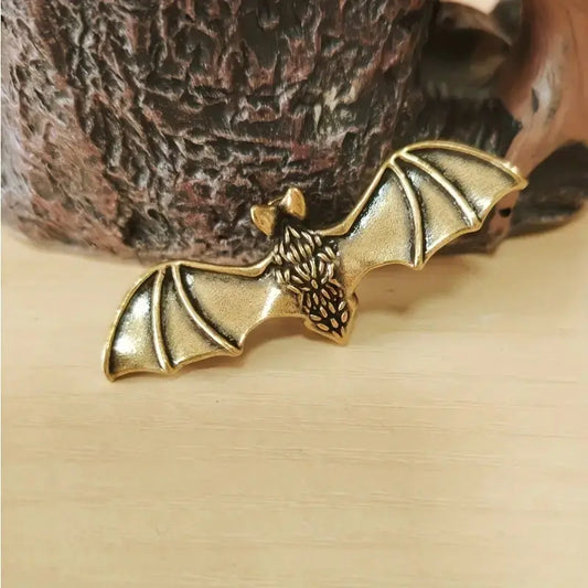 Artistic Antique Brass Bat Statue Figurines Sculpture Decoration, No Power Required, Unique Home Office Garden Accent, Home Decor Accessory, Elegant Copper Figurine for Decor, Home Ornament, Statues for Home Decor