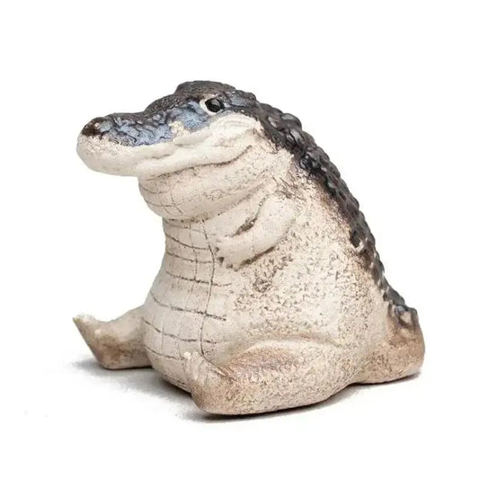 1PC Handmade Boutique Crocodile Tea Pet Charm - Luggage & Bag Accessory, Cute Collectible Figurines, Decorative Home Ornament, Animal Decorations, Unique Room Decor