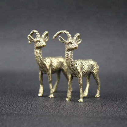 Antelope Brass Figurine Desktop Decoration, Holiday Gift Home Bookshelf Ornament, Small Statue for Tabletop Display, Office Home Decor, Decorative Figurine