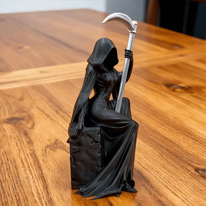 Dark Gothic Decorative Sculpture, Dark Figure Decor, Female Reaper Holding Scythe, Mystical Art Piece for Desktop Display, Unique Dark Atmosphere Ornament, Decoration Figure