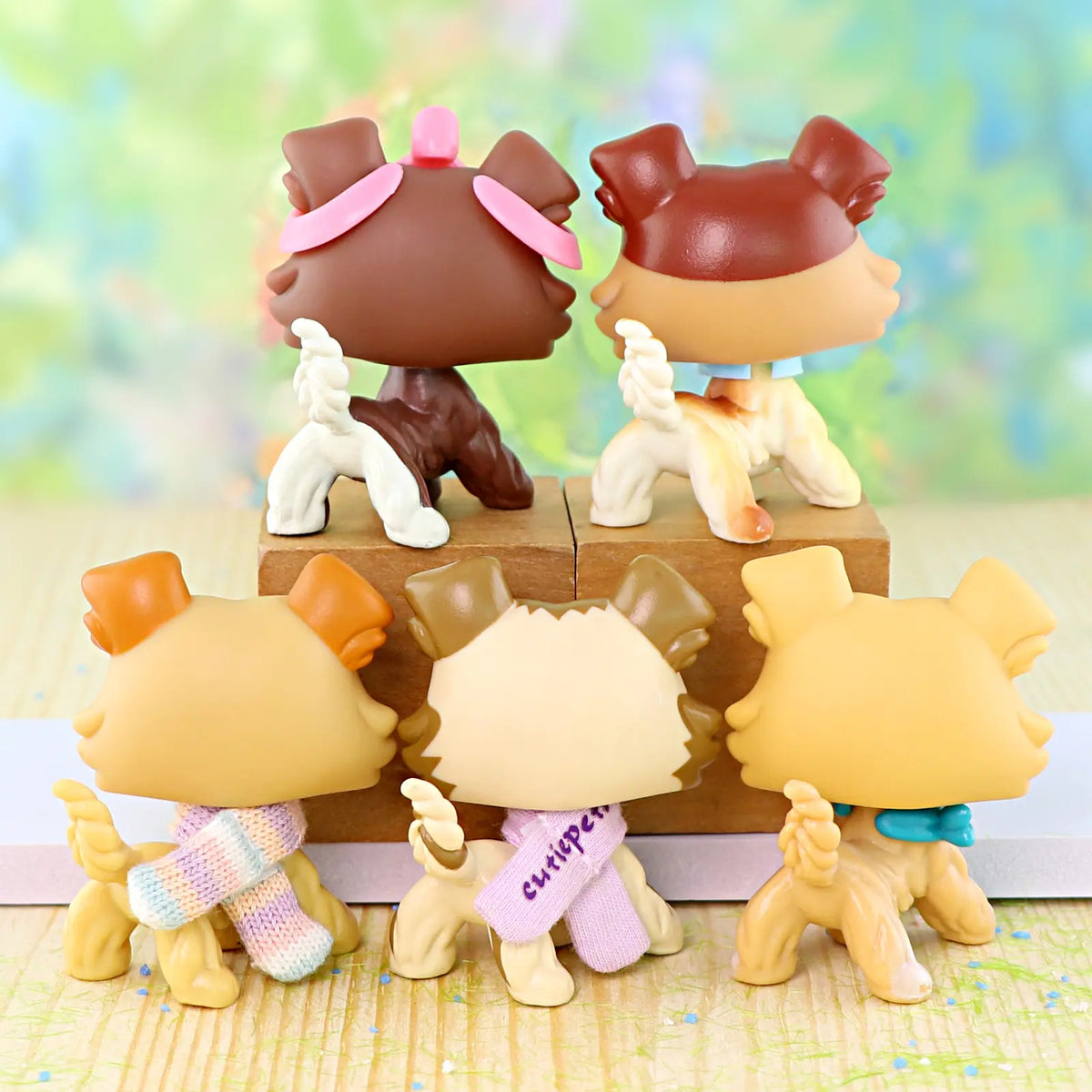 5 Pcs Tan PVC Plastic Mini Collie Dog Figurines Set - Cartoon Fluffy Puppy Miniature Models with Pink Tiara, Bandana, Knit Scarf, Collar Accessories, Painted Props, Animal Collectibles, Girls' Pretend Play Gift, Ornaments, Collectible Ornament